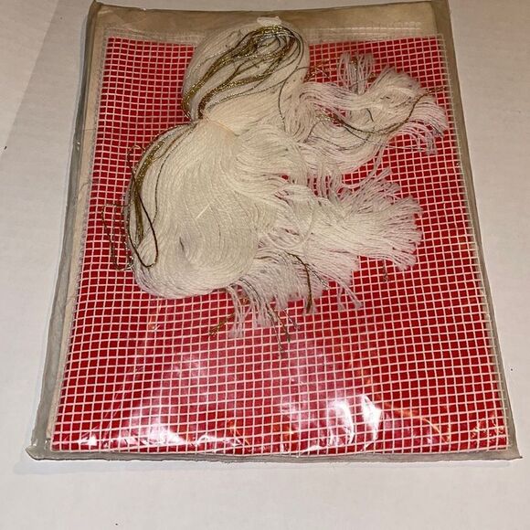 VOGART CRAFTS Christmas Stocking Bet Darning Kit Style #2945 - Picture 3 of 3